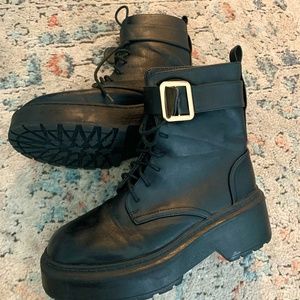 USED black gold buckle boots